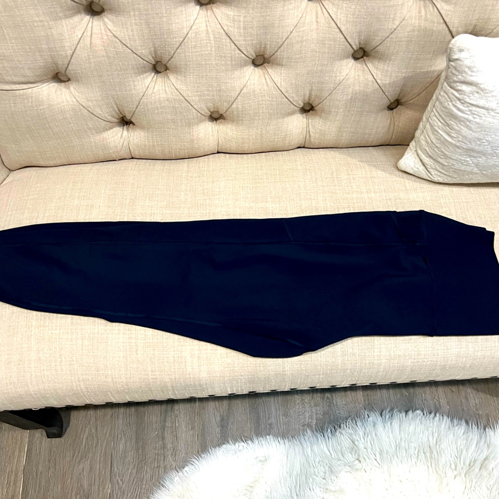 Women’s Reebox tights in navy blue